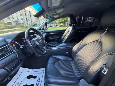 Used 2018 Toyota Camry SE FWD image 44