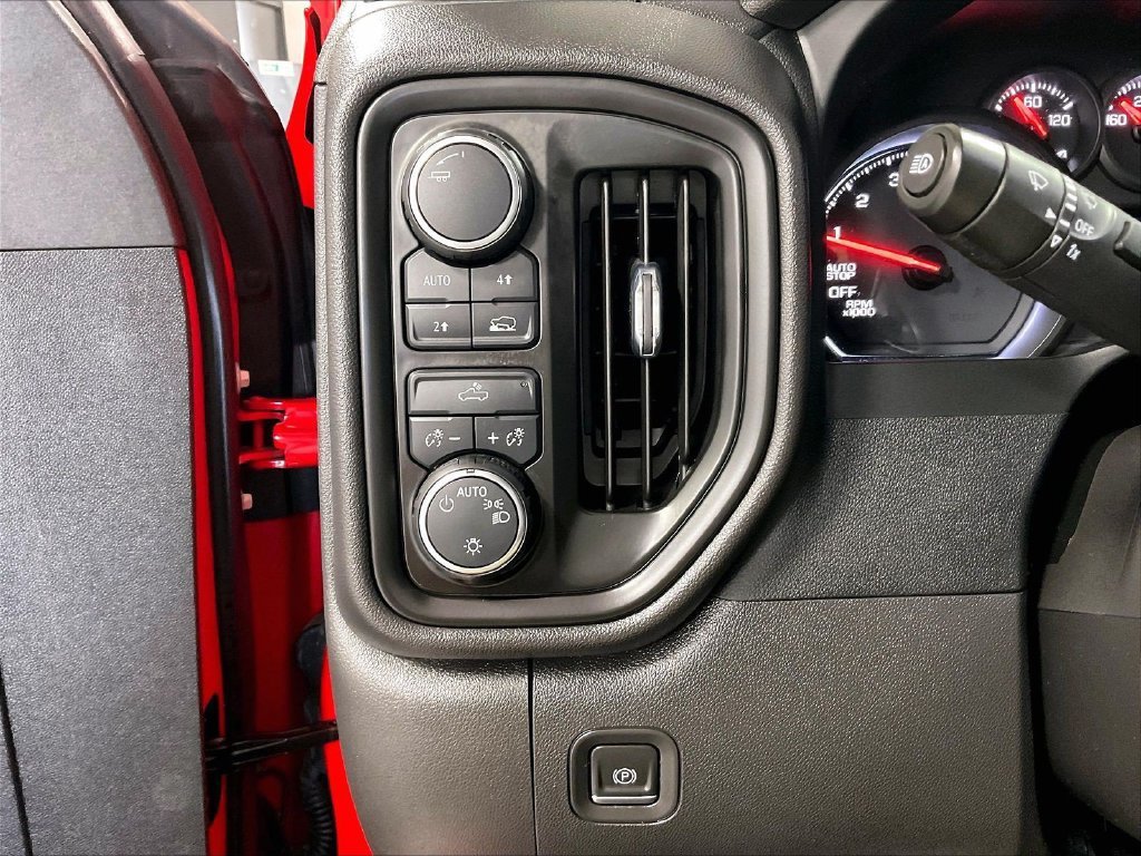 Used 2023 Chevrolet Silverado 1500 Custom AWD/4WD image 25