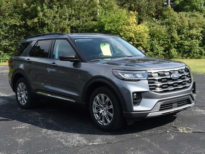 Certified 2025 Ford Explorer Active w/ Active Comfort Package