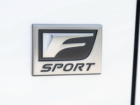 Used 2026 Lexus TX 500h AWD w/ Technology Package image 9