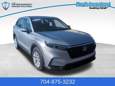 Used 2023 Honda CR-V LX image 1