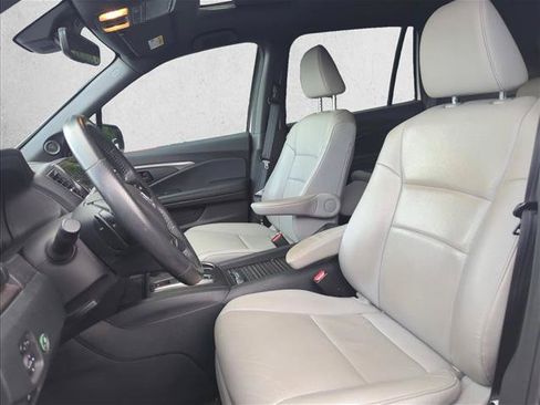 Used 2023 Honda Passport EX-L image 23
