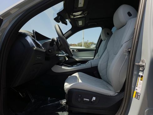 New 2026 BMW X5 xDrive50e w/ M Sport Package AWD/4WD image 8