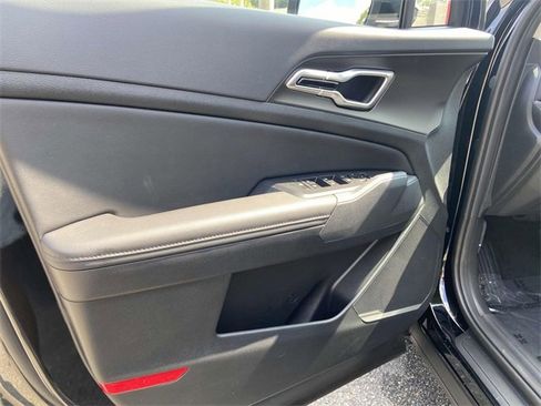 New 2026 Kia Sportage EX w/ EX Panorama Roof Package image 12