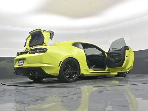 Used 2019 Chevrolet Camaro SS image 51