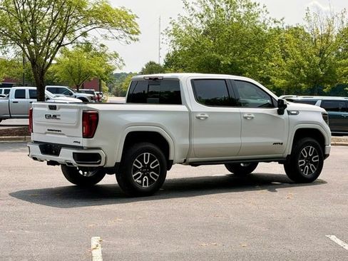 Used 2024 GMC Sierra 1500 AT4 w/ Technology Package AWD/4WD image 8