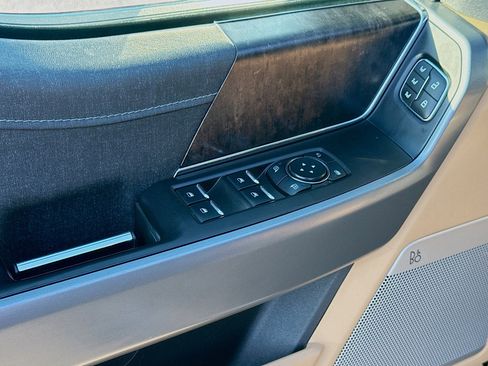 Used 2021 Ford F150 Lariat w/ Equipment Group 502A High image 16