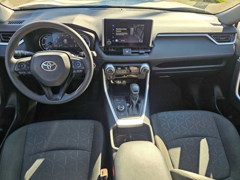 Used 2023 Toyota RAV4 AWD Hybrid image 19