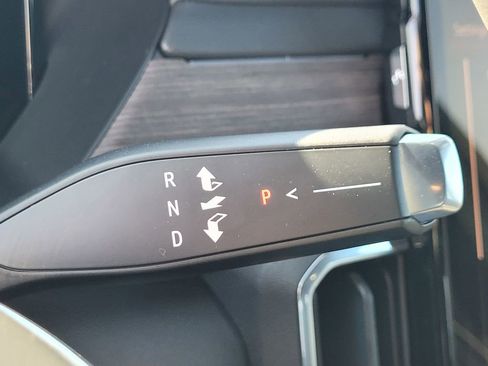 New 2026 GMC Acadia Denali w/ Super Cruise Package AWD/4WD image 23