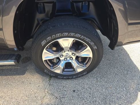 Used 2021 RAM 1500 Laramie AWD/4WD image 11