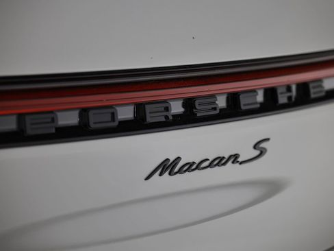 New 2026 Porsche Macan S image 15