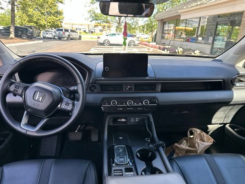 Used 2024 Honda Pilot EX-L image 18