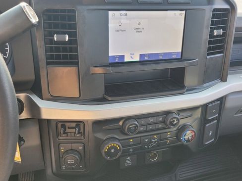Used 2024 Ford F250 XL image 17