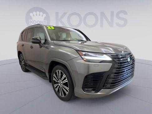 Used 2023 Lexus LX 600 4WD w/ Appearance Package image 2