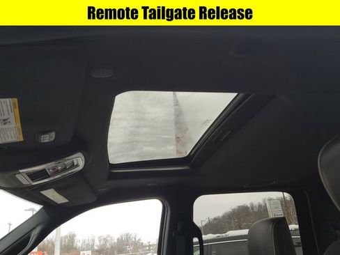 Used 2024 RAM 3500 Laramie w/ Night Edition image 27