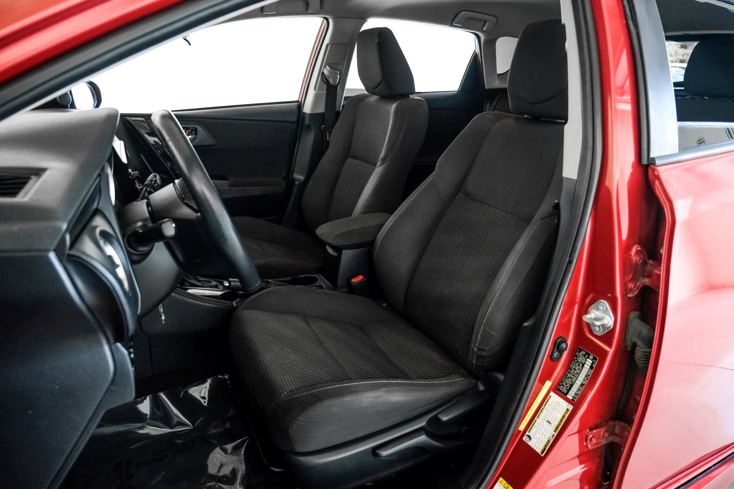 Used 2018 Toyota Corolla iM FWD image 25