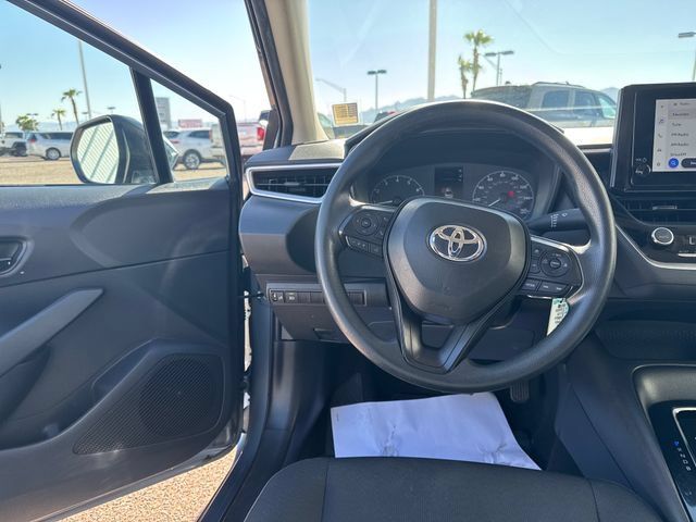Used 2025 Toyota Corolla LE FWD image 13