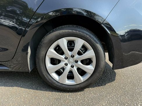 Used 2026 Toyota Corolla LE FWD image 9