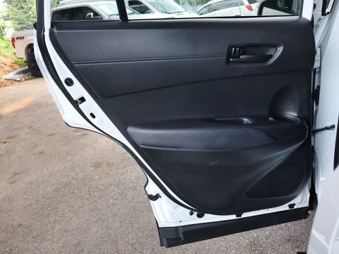 Used 2023 Toyota Corolla Cross LE AWD/4WD image 52