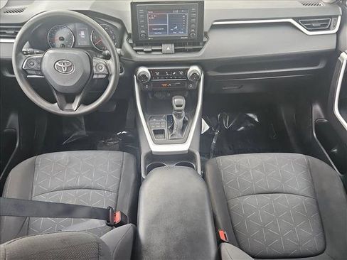 Used 2021 Toyota RAV4 XLE image 18