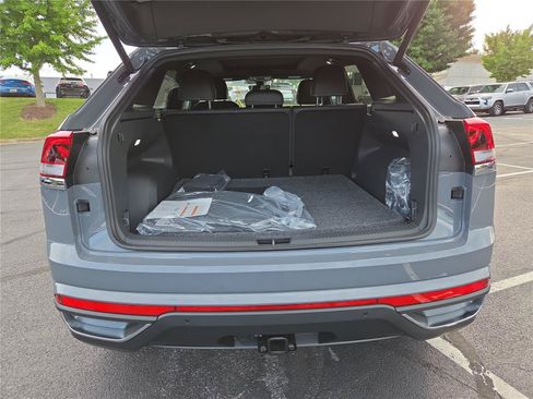 New 2026 Volkswagen Atlas Cross Sport SE AWD/4WD image 5