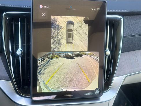 New 2026 Volvo XC90 T8 Ultra w/ Protection Package Premier AWD/4WD image 14
