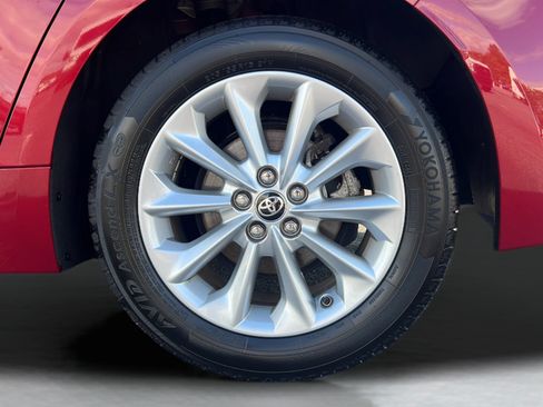 Used 2022 Toyota Corolla LE w/ LE Convenience Package FWD image 9