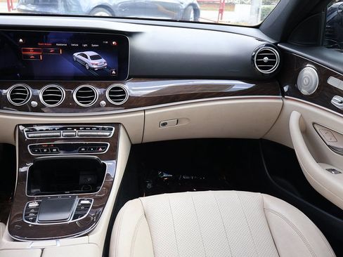 Used 2021 Mercedes-Benz E 350 Sedan w/ Premium Package image 41