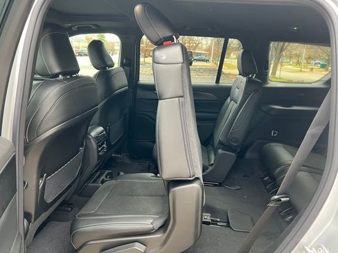 New 2025 Jeep Grand Cherokee L Altitude image 6