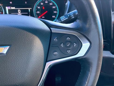 Used 2019 Chevrolet Traverse LT FWD image 25