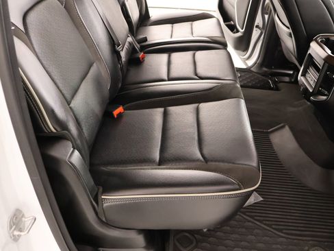 Used 2022 RAM 1500 Laramie image 15