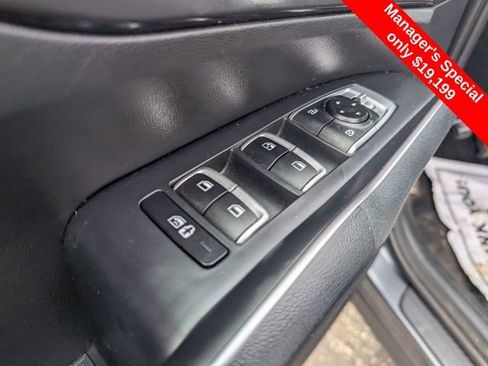 Used 2023 Kia Sorento LX image 14