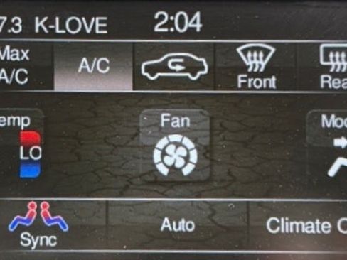 Used 2014 Jeep Cherokee Latitude w/ Comfort/Convenience Group AWD/4WD image 21