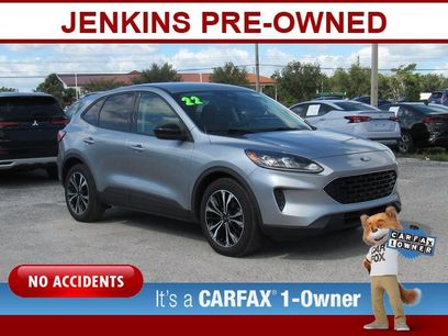 Used 2022 Ford Escape SE w/ SE Sport Appearance Package