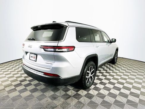 Certified 2024 Jeep Grand Cherokee L Limited w/ Luxury Tech Group II image 12