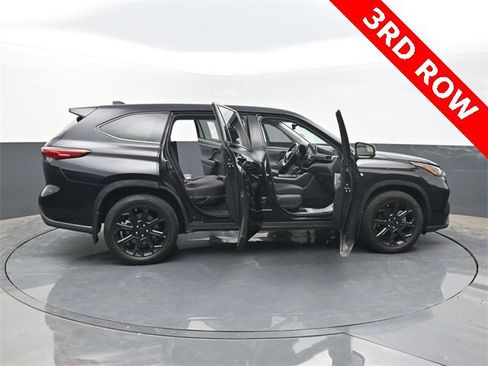 Used 2023 Toyota Highlander L image 51