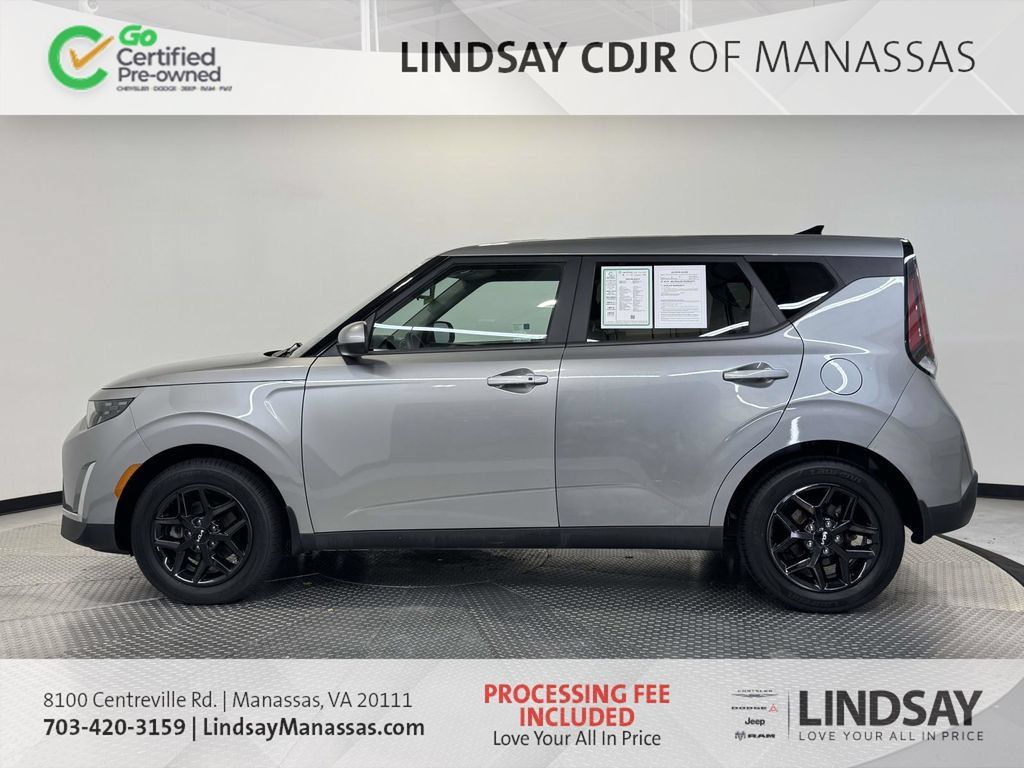 Used 2023 Kia Soul S FWD image 5