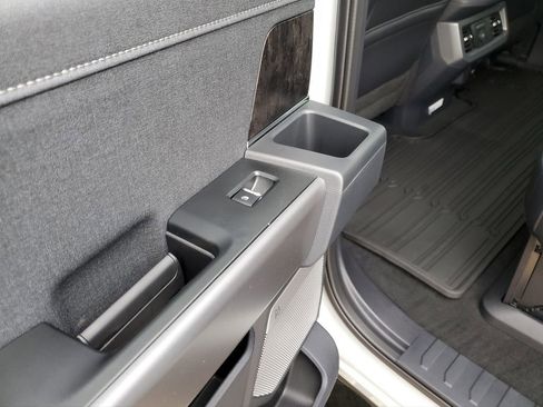 New 2026 Ford F350 Lariat w/ Tremor Off-Road Package image 8