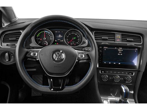 Used 2019 Volkswagen e-Golf SE w/ Driver Assistance Package FWD image 4