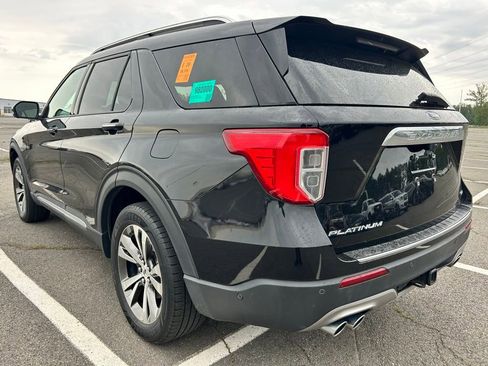 Used 2020 Ford Explorer Platinum w/ Premium Technology Package AWD/4WD image 3