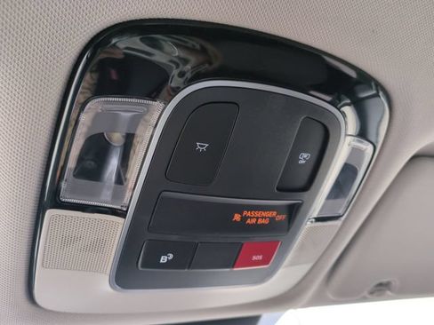 Used 2025 Hyundai Tucson SEL FWD image 23