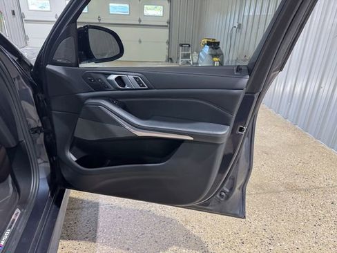 Used 2020 BMW X5 M50i w/ Executive Package AWD/4WD image 24