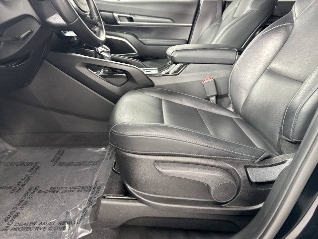 Used 2022 Kia Telluride LX AWD/4WD image 22