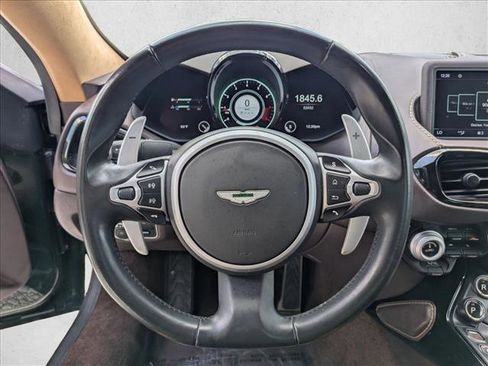 Used 2021 Aston Martin V8 Vantage Roadster RWD image 17