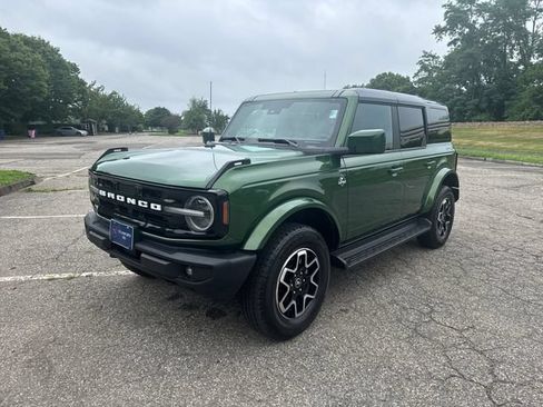 Used 2025 Ford Bronco Outer Banks AWD/4WD image 5