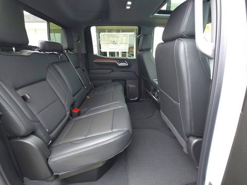 New 2026 GMC Sierra 1500 Denali AWD/4WD image 18