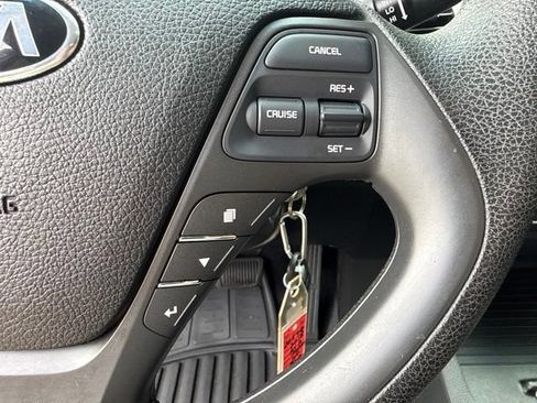 Used 2018 Kia Forte LX w/ LX Popular Package FWD image 13