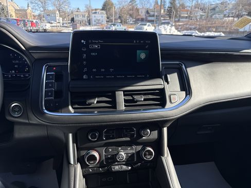 Used 2024 Chevrolet Tahoe LT image 25