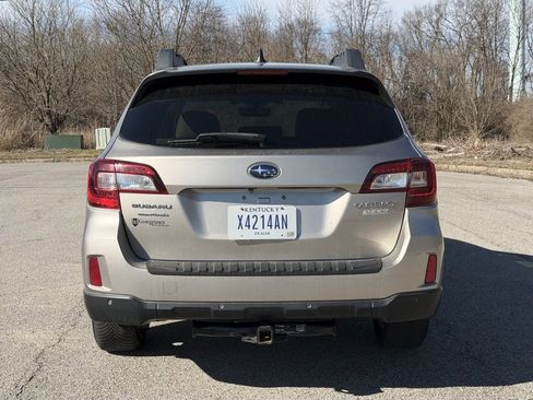 Used 2017 Subaru Outback 2.5i Limited image 38