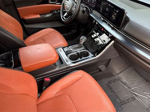 Certified 2022 Kia Carnival SX Prestige image 21